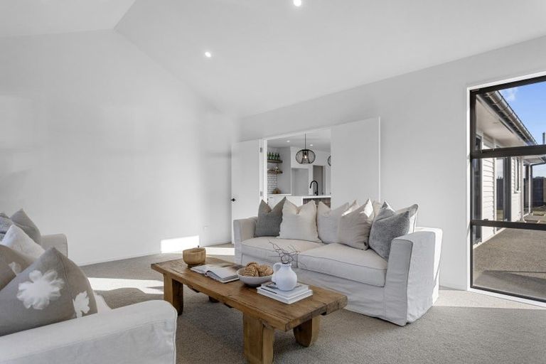 Photo of property in 15 Bob Reid Crescent, Darfield, 7571