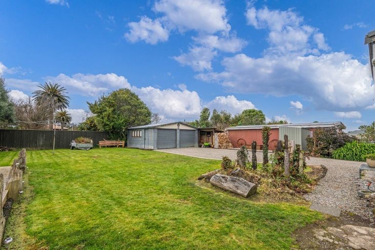 Photo of property in 26 Ross Street, Woodville, 4920