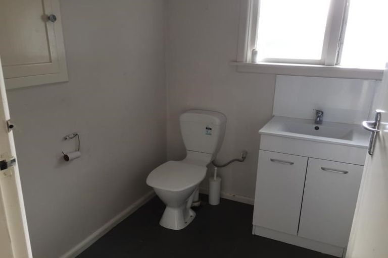 Photo of property in 5/9a Curletts Road, Sockburn, Christchurch, 8042