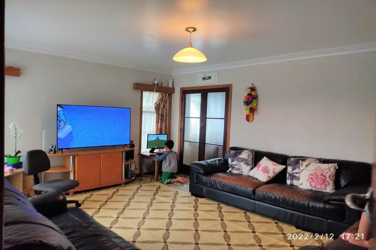 Photo of property in 32 Regent Street, Papatoetoe, Auckland, 2025
