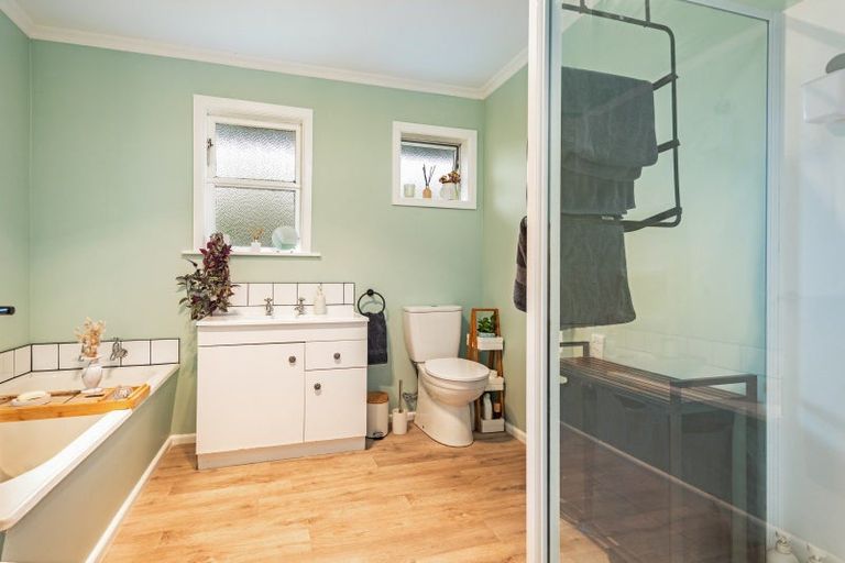 Photo of property in 14 Ranfurly Road, Pahiatua, 4984