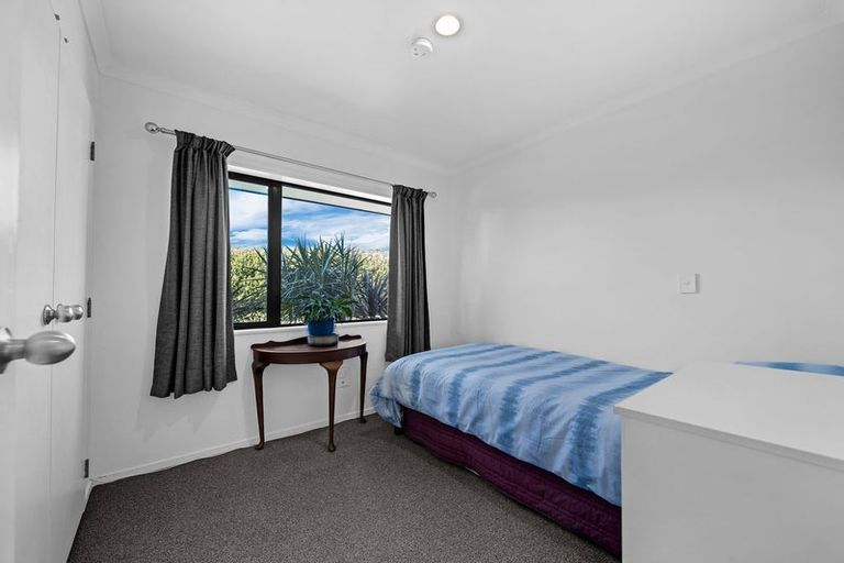 Photo of property in 26 Magnolia Drive, Waiuku, 2123