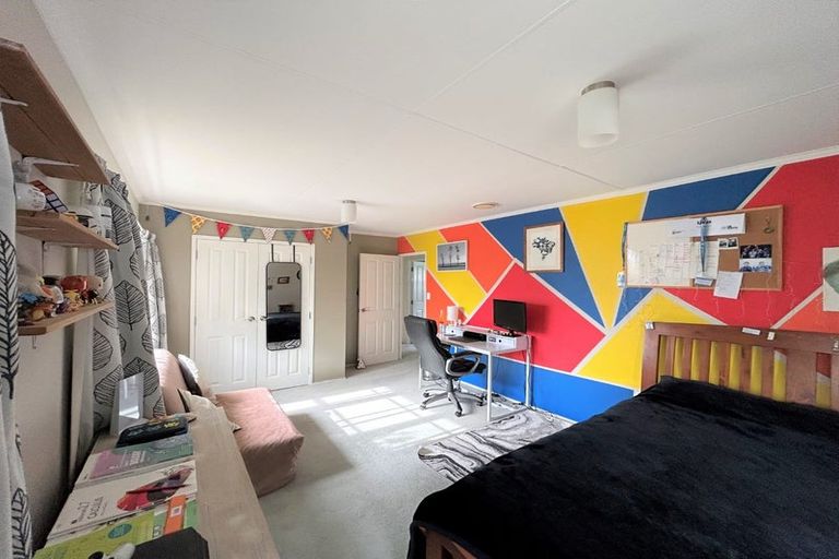 Photo of property in 162 Kimberley Road, Levin, 5571