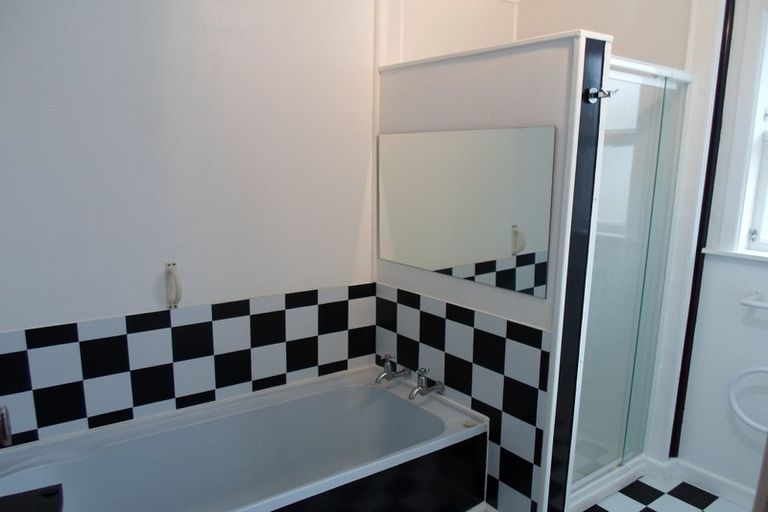 Photo of property in 76 Alexandra Street, Marton, 4710