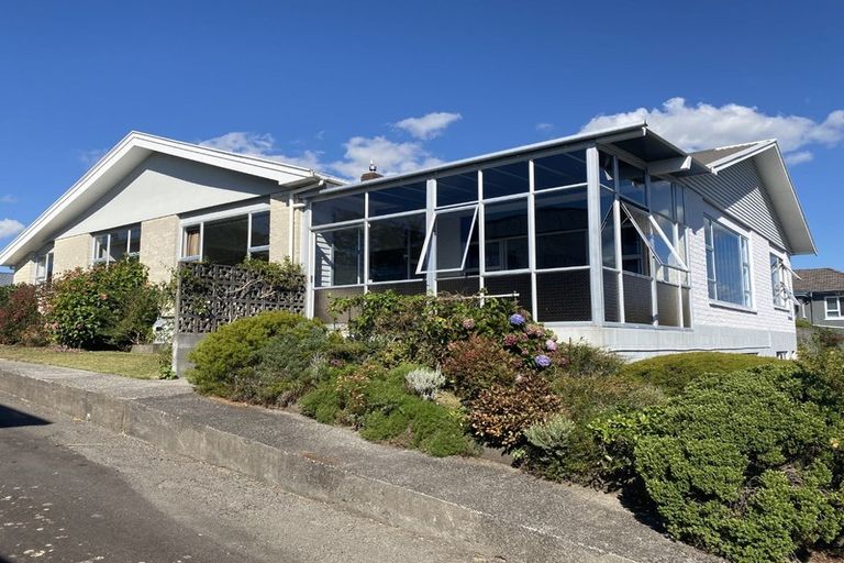Photo of property in 7 Waimea Street, Westown, New Plymouth, 4310