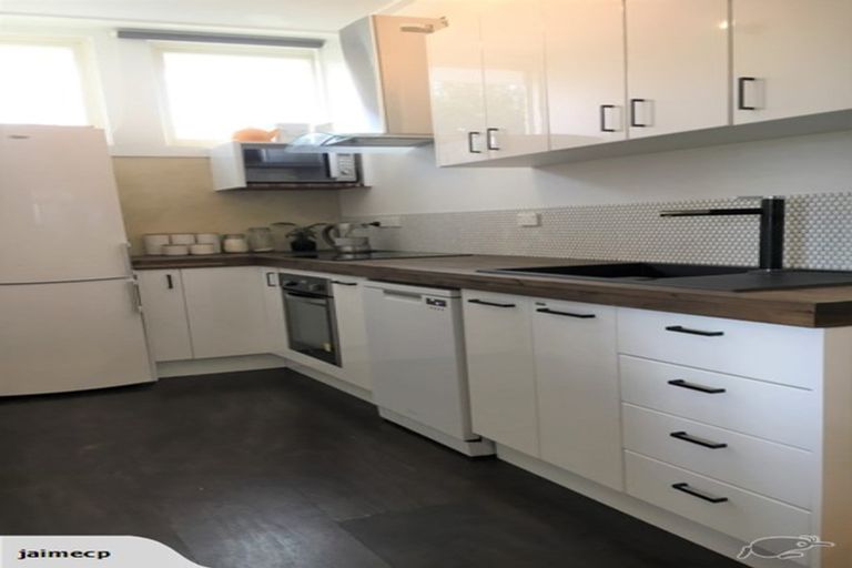 Photo of property in 2 Mcgreevy Street, Waipawa, 4210