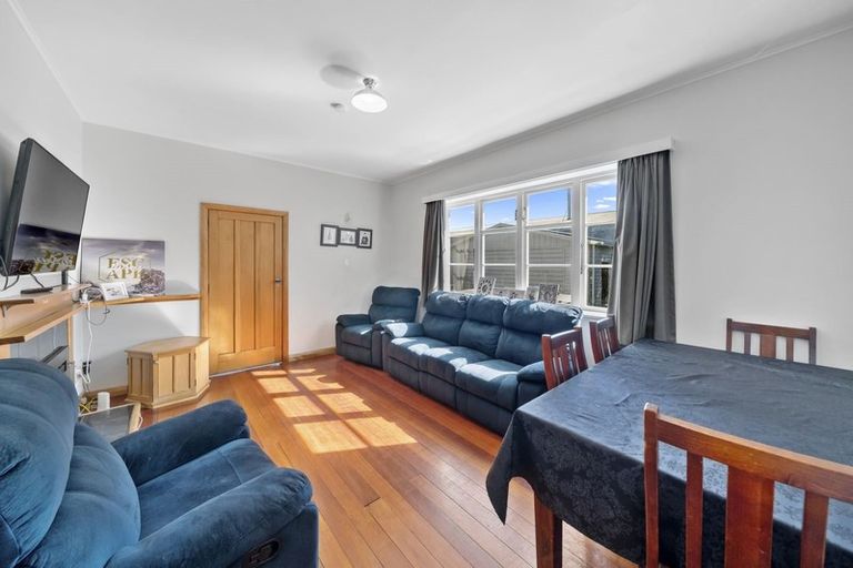 Photo of property in 14 Tirangi Road, Moera, Lower Hutt, 5010