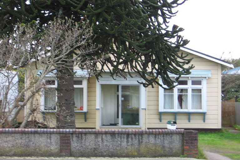 Photo of property in 25 Bourke Street, Palmerston North, 4410