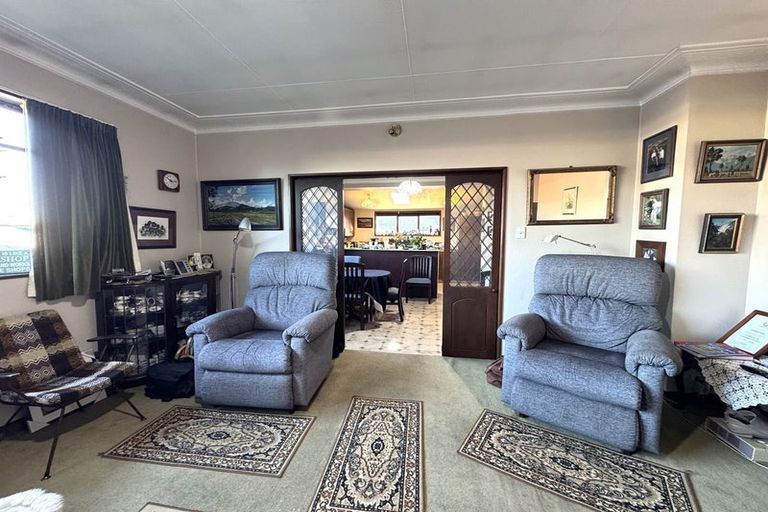 Photo of property in 118 Clyde Street, Balclutha, 9230