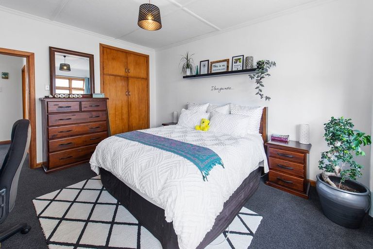 Photo of property in 114 Ferry Road, Edendale, 9825