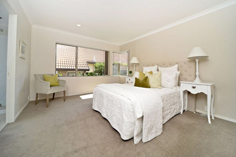 Photo of property in 6 Kilimanjaro Drive, Northpark, Auckland, 2013