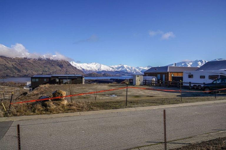 Photo of property in 16 Platinum Ridge, Wanaka, 9305