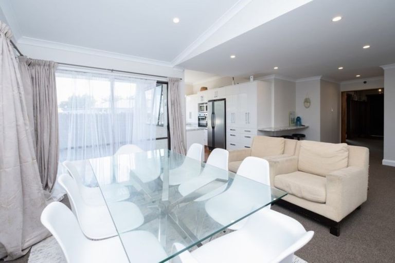 Photo of property in 7 Princes Street, Hawera, 4610