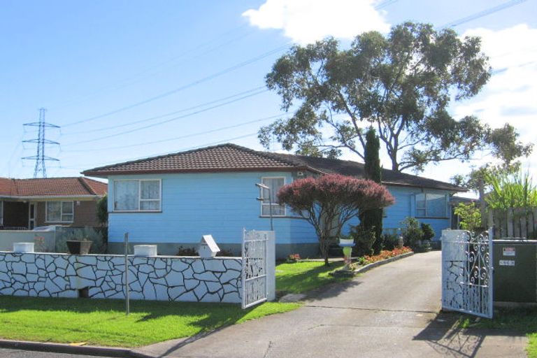 Photo of property in 3 Aldo Place, Clover Park, Auckland, 2023