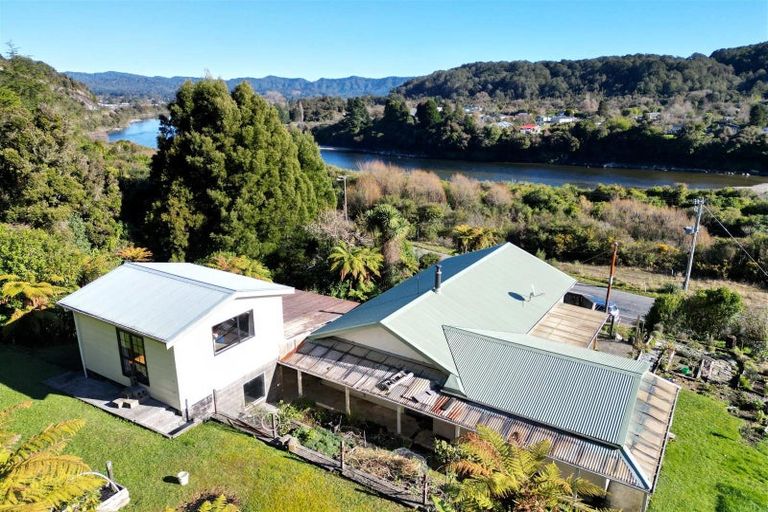 Photo of property in 1042 Main Road, Dobson, Greymouth, 7805