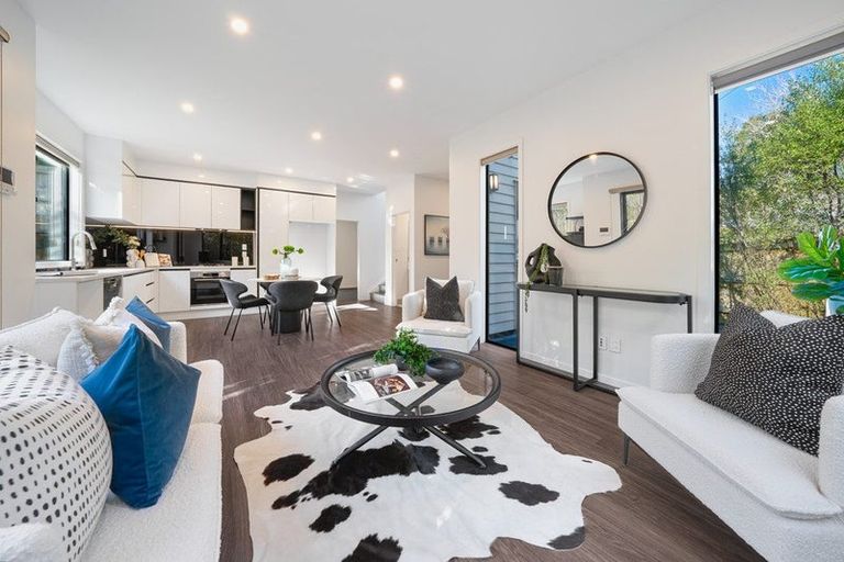Photo of property in 2a Marina Road, Torbay, Auckland, 0630