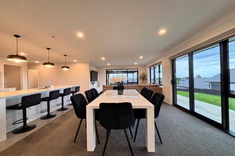 Photo of property in 23 Rowles Road, Pukekohe, 2120