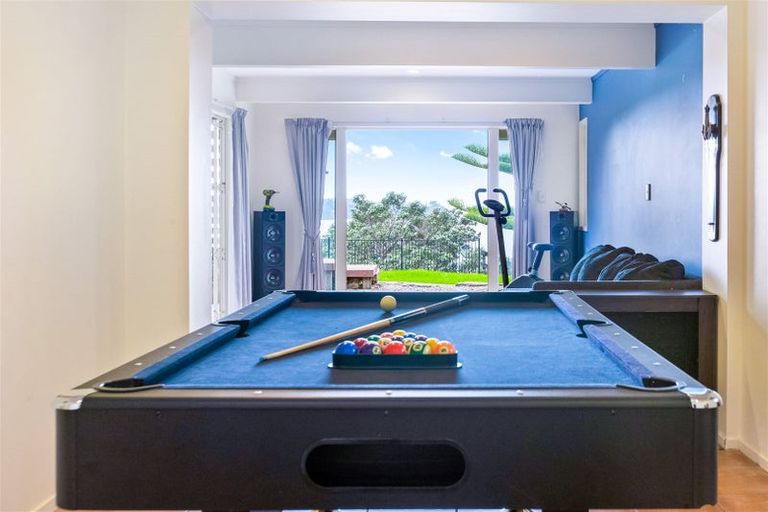 Photo of property in 985 Whangaparaoa Road, Tindalls Beach, Whangaparaoa, 0930