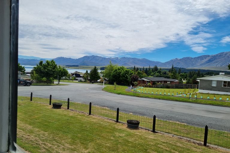 Photo of property in 34 Aorangi Crescent, Lake Tekapo, 7999