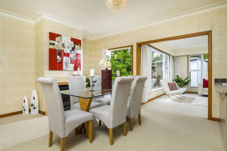 Photo of property in 77 Colwill Road, Massey, Auckland, 0614