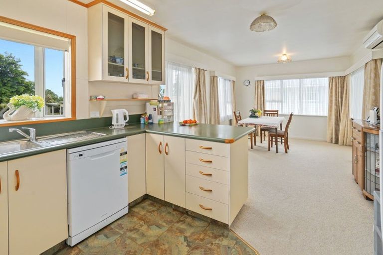 Photo of property in 24 Neale Avenue, Stoke, Nelson, 7011