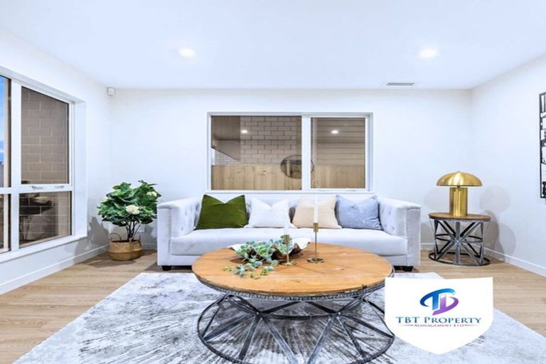 Photo of property in 17 Bushfield Drive, Flat Bush, Auckland, 2019