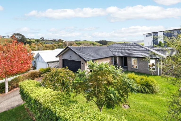 Photo of property in 7 Laly Haddon Place, Matakana, Warkworth, 0985