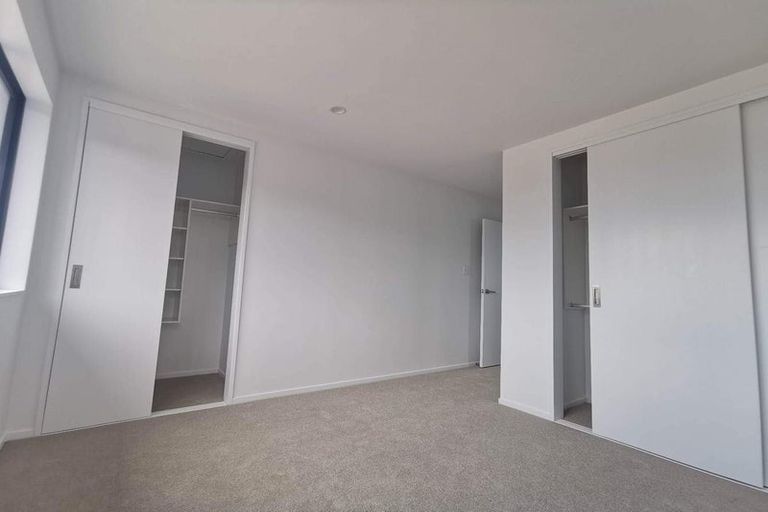 Photo of property in 22 Eileen Newey Place, Henderson, Auckland, 0612