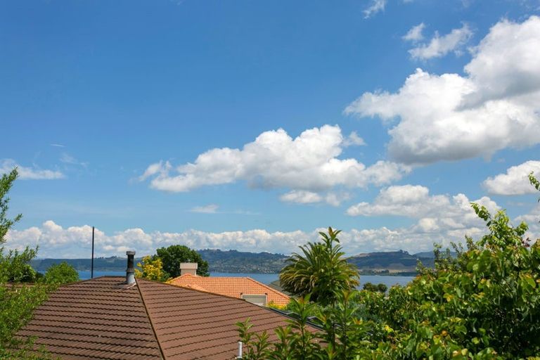 Photo of property in 46 Arrowsmith Avenue, Waipahihi, Taupo, 3330