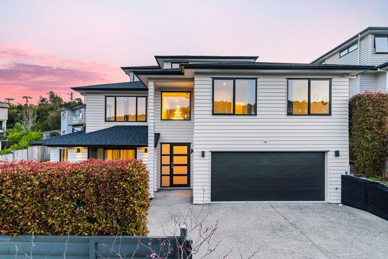 Photo of property in 63 Golden Morning Drive, Albany Heights, Auckland, 0632