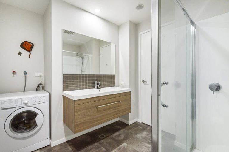 Photo of property in Norfolk Apartments, 305/19 Bute Road, Browns Bay, Auckland, 0630