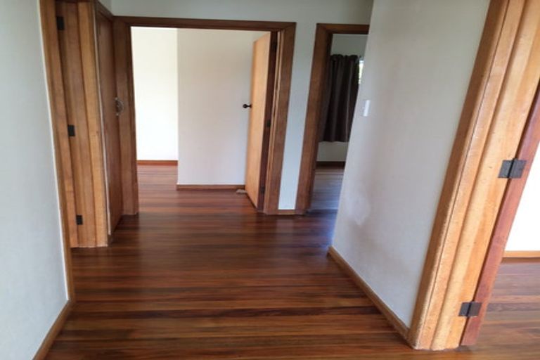 Photo of property in 1/13 Elliott Avenue, Bayview, Auckland, 0629