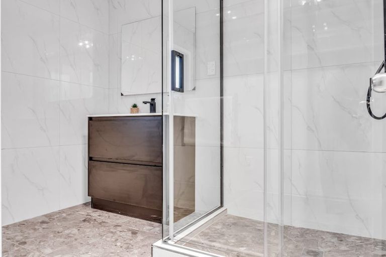 Photo of property in 343 Weymouth Road, Weymouth, Auckland, 2103