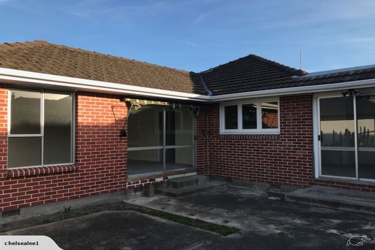 Photo of property in 122 Maidstone Road, Ilam, Christchurch, 8041
