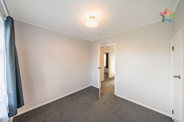 Photo of property in 5 Bythell Street, Wainuiomata, Lower Hutt, 5014