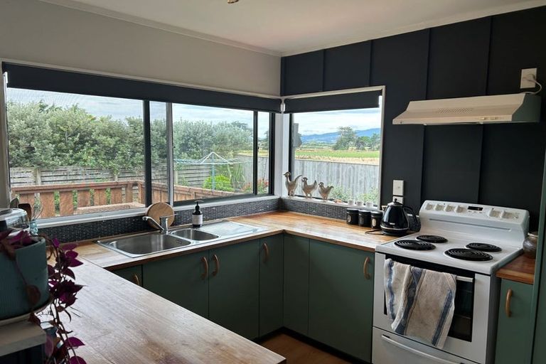 Photo of property in 26 Kitchener Street, Te Horo Beach, Otaki, 5581