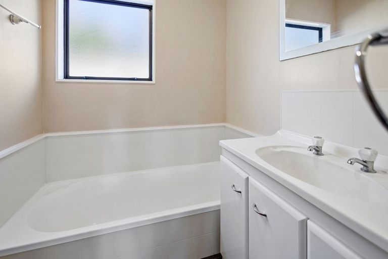 Photo of property in 32b Ranginui Road, Welcome Bay, Tauranga, 3112