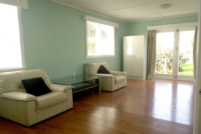 Photo of property in 3 Le Roy Terrace, Birkenhead, Auckland, 0626