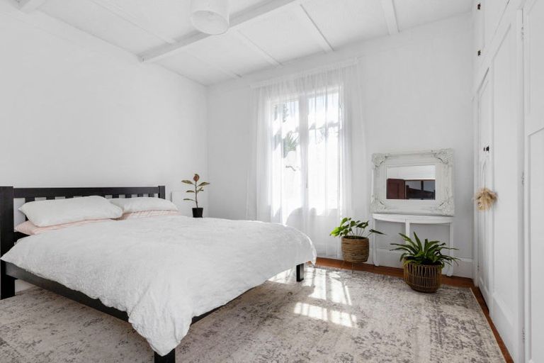 Photo of property in 275 Georges Drive, Napier South, Napier, 4110