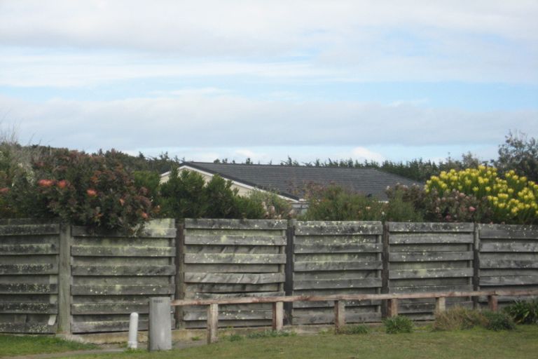 Photo of property in 27 Kahukura Avenue, Waitarere Beach, Levin, 5510