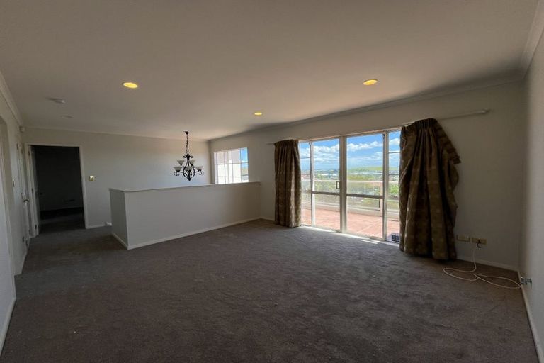 Photo of property in 28 Ardagh Place, Dannemora, Auckland, 2016