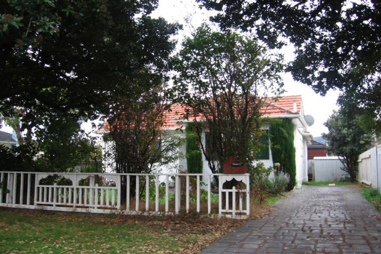 Photo of property in 1/53 Pohutukawa Street, Woburn, Lower Hutt, 5010