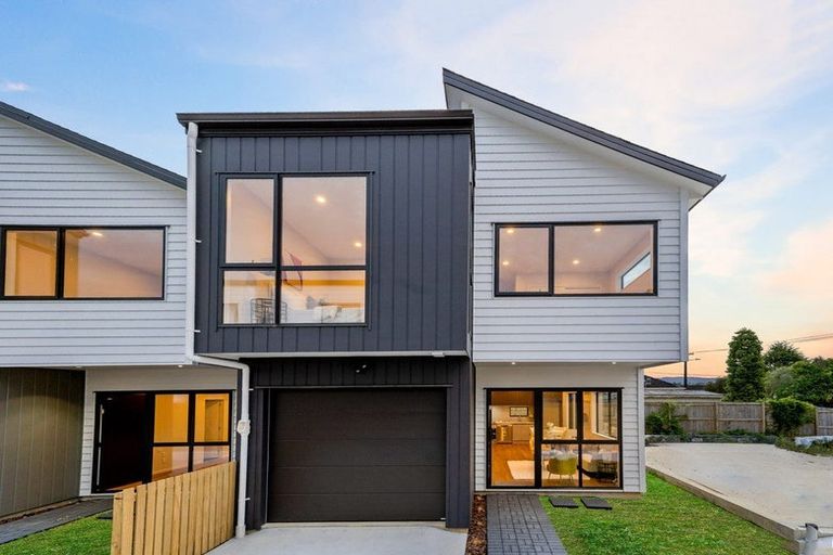 Photo of property in 14a Serjeant Street, Henderson, Auckland, 0612