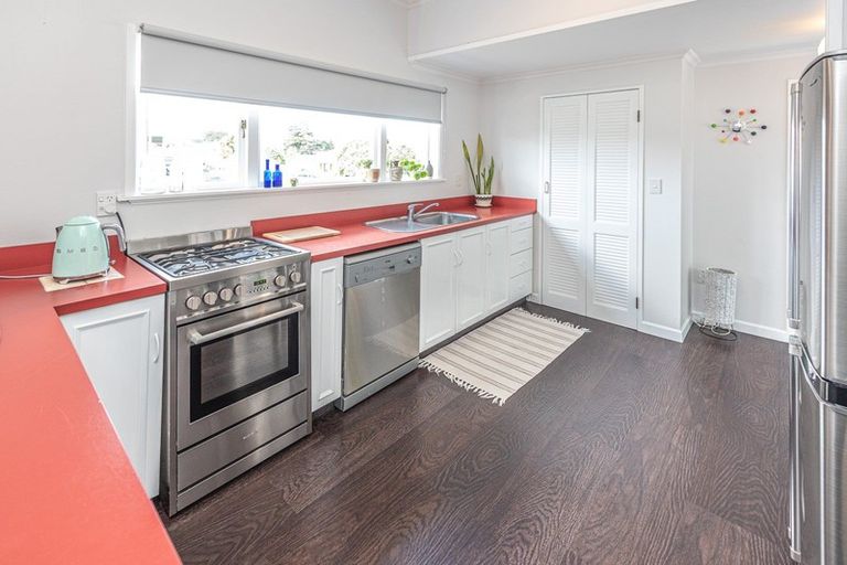 Photo of property in 2c Saint Leonard Street, Saint Johns Hill, Whanganui, 4501