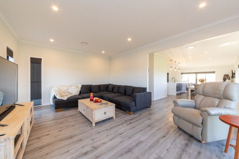 Photo of property in 5 Alayna Court, Colyton, Feilding, 4775