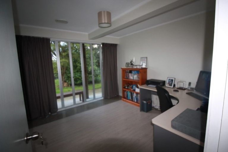 Photo of property in 55 Fitzherbert East Road, Aokautere, Palmerston North, 4471