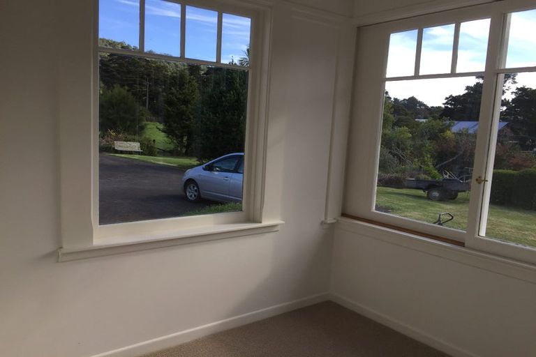 Photo of property in 115 Bethells Road, Waitakere, Henderson, 0781