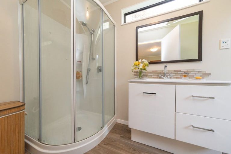 Photo of property in 9 Delta Place, Milson, Palmerston North, 4414