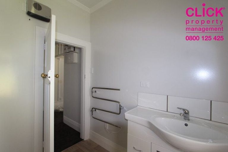 Photo of property in 28 Parkhill Avenue, Mornington, Dunedin, 9011