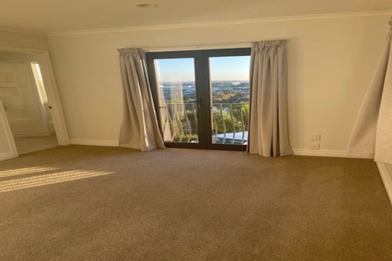Photo of property in 29 Manu Place, Pinehill, Auckland, 0632
